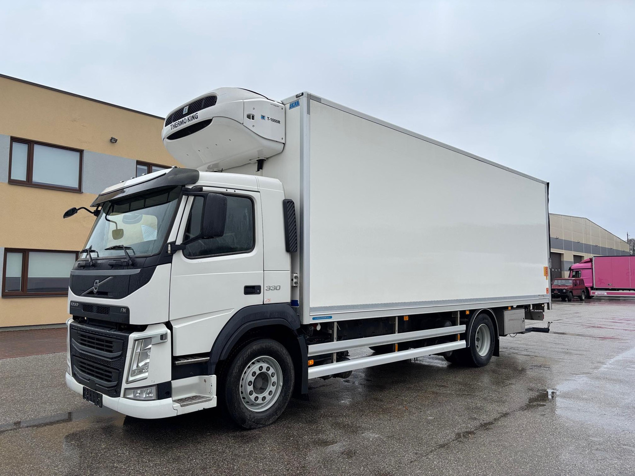 VOLVO FM330 - Külmutiga veoauto: pilt 4 VOLVO FM330 - Külmutiga veoauto: pilt 4