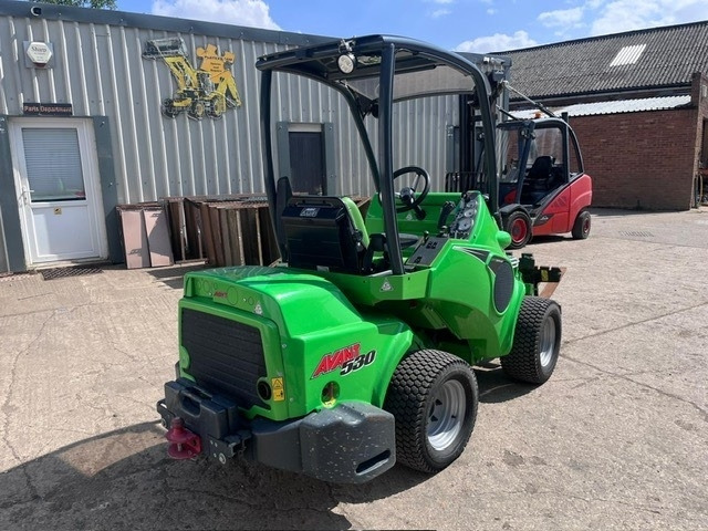 Avant M530 - Minilaadur: pilt 3 Avant M530 - Minilaadur: pilt 3