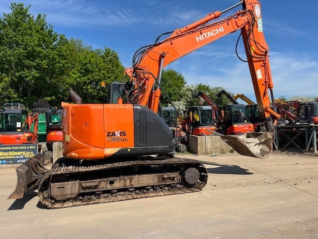 Hitachi ZX 135 US 5-B - Lintekskavaator: pilt 1 Hitachi ZX 135 US 5-B - Lintekskavaator: pilt 1