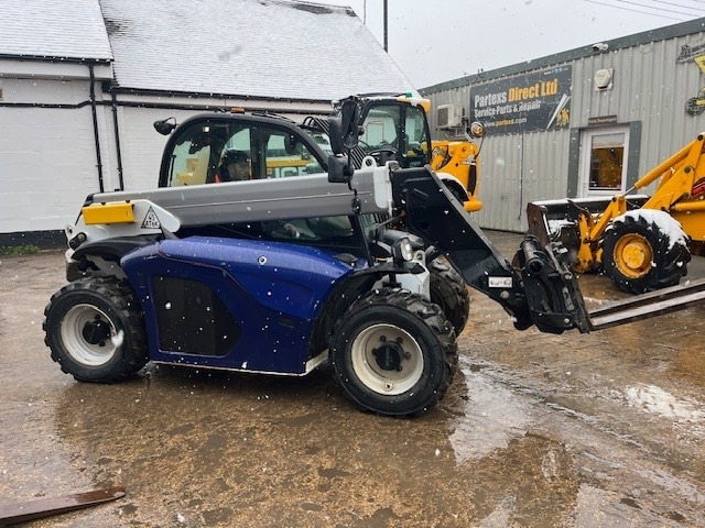 Manitou MT 420 H - Teleskooplaadur: pilt 1 Manitou MT 420 H - Teleskooplaadur: pilt 1