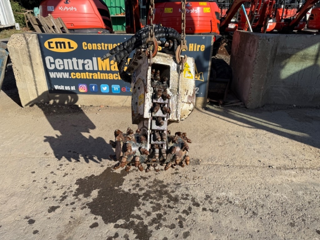 Simex TF100 - Kraavikaevamismasin: pilt 4 Simex TF100 - Kraavikaevamismasin: pilt 4