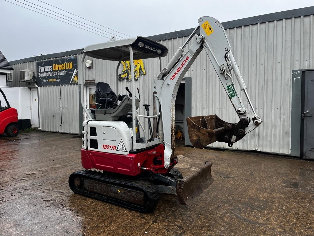 Takeuchi TB 217 R - Miniekskavaator: pilt 2 Takeuchi TB 217 R - Miniekskavaator: pilt 2