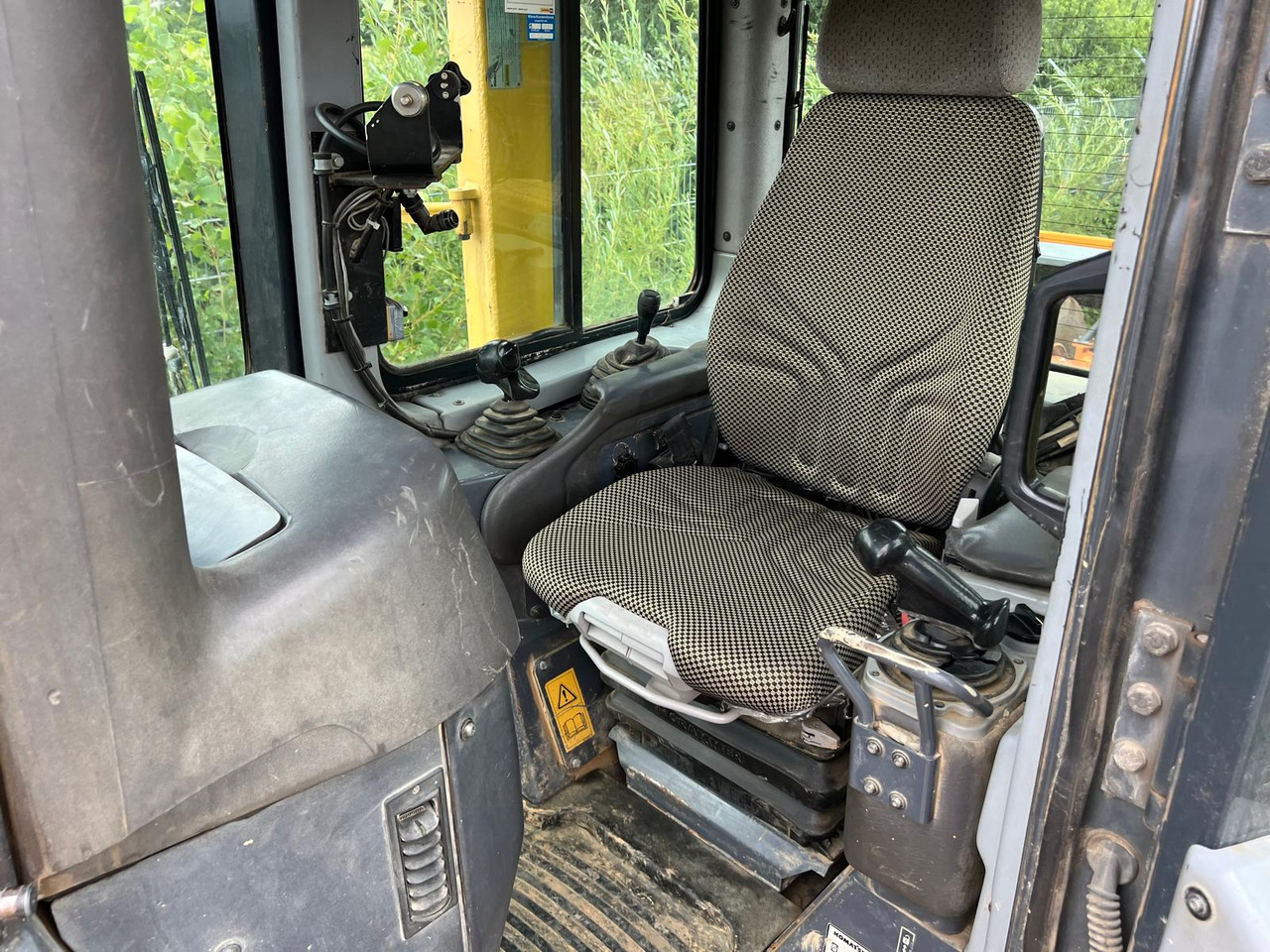 KOMATSU D 61 PX-15 Ripper 3Mtr.+Klima Deutsche Maschine! - Buldooser: pilt 4 KOMATSU D 61 PX-15 Ripper 3Mtr.+Klima Deutsche Maschine! - Buldooser: pilt 4