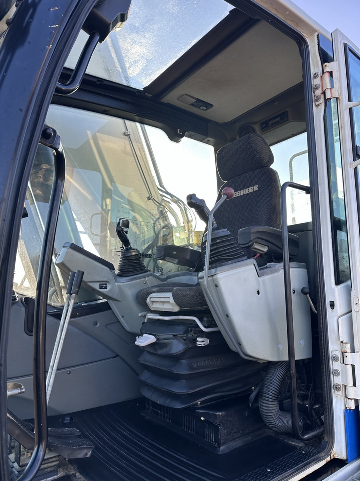 LIEBHERR R 924 LC Top Zustand !!! Kein 914- 916- 920- 926 - Lintekskavaator: pilt 4 LIEBHERR R 924 LC Top Zustand !!! Kein 914- 916- 920- 926 - Lintekskavaator: pilt 4