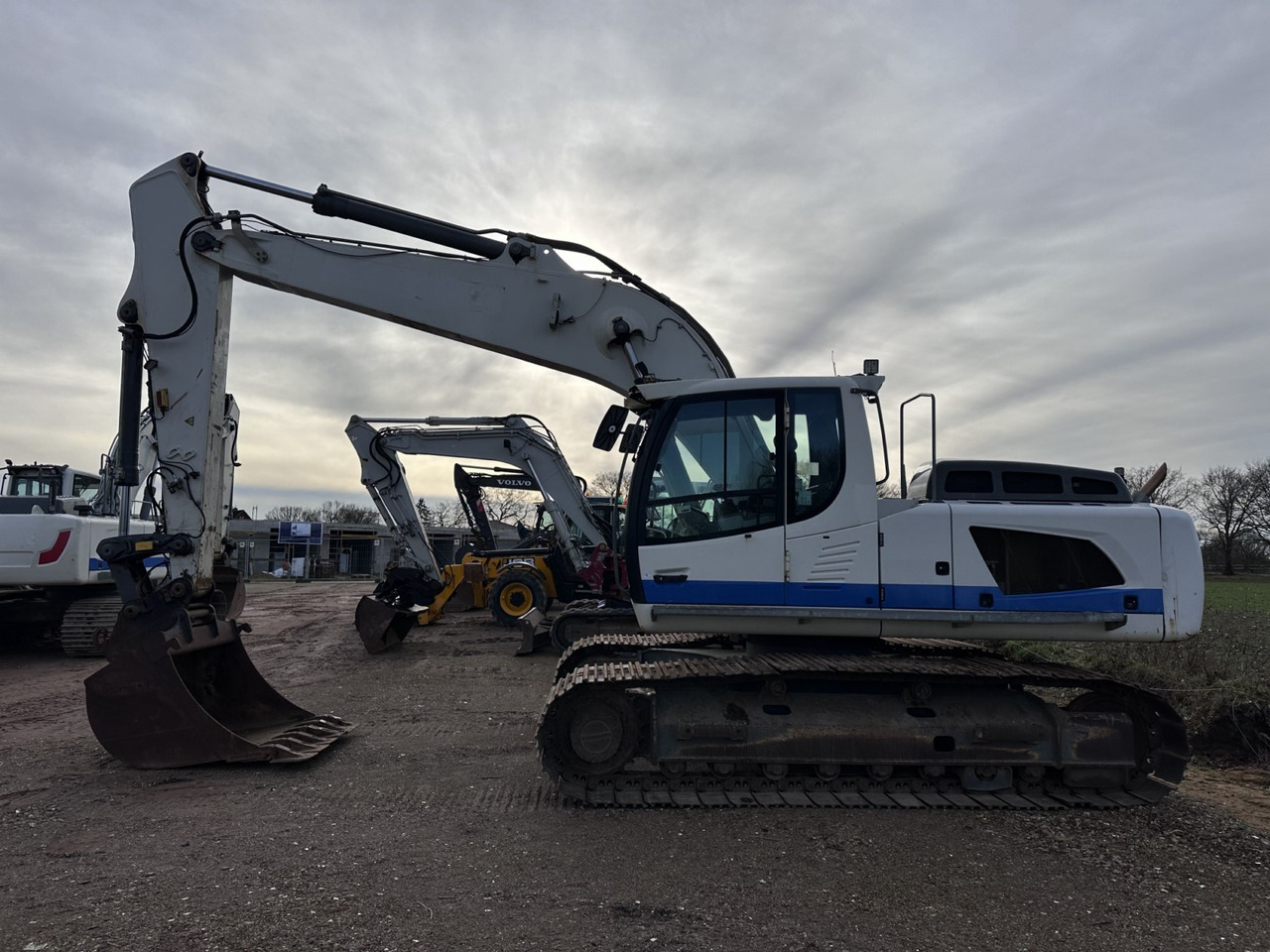 LIEBHERR R 924 LC Top Zustand !!! Kein 914- 916- 920- 926 - Lintekskavaator: pilt 1 LIEBHERR R 924 LC Top Zustand !!! Kein 914- 916- 920- 926 - Lintekskavaator: pilt 1