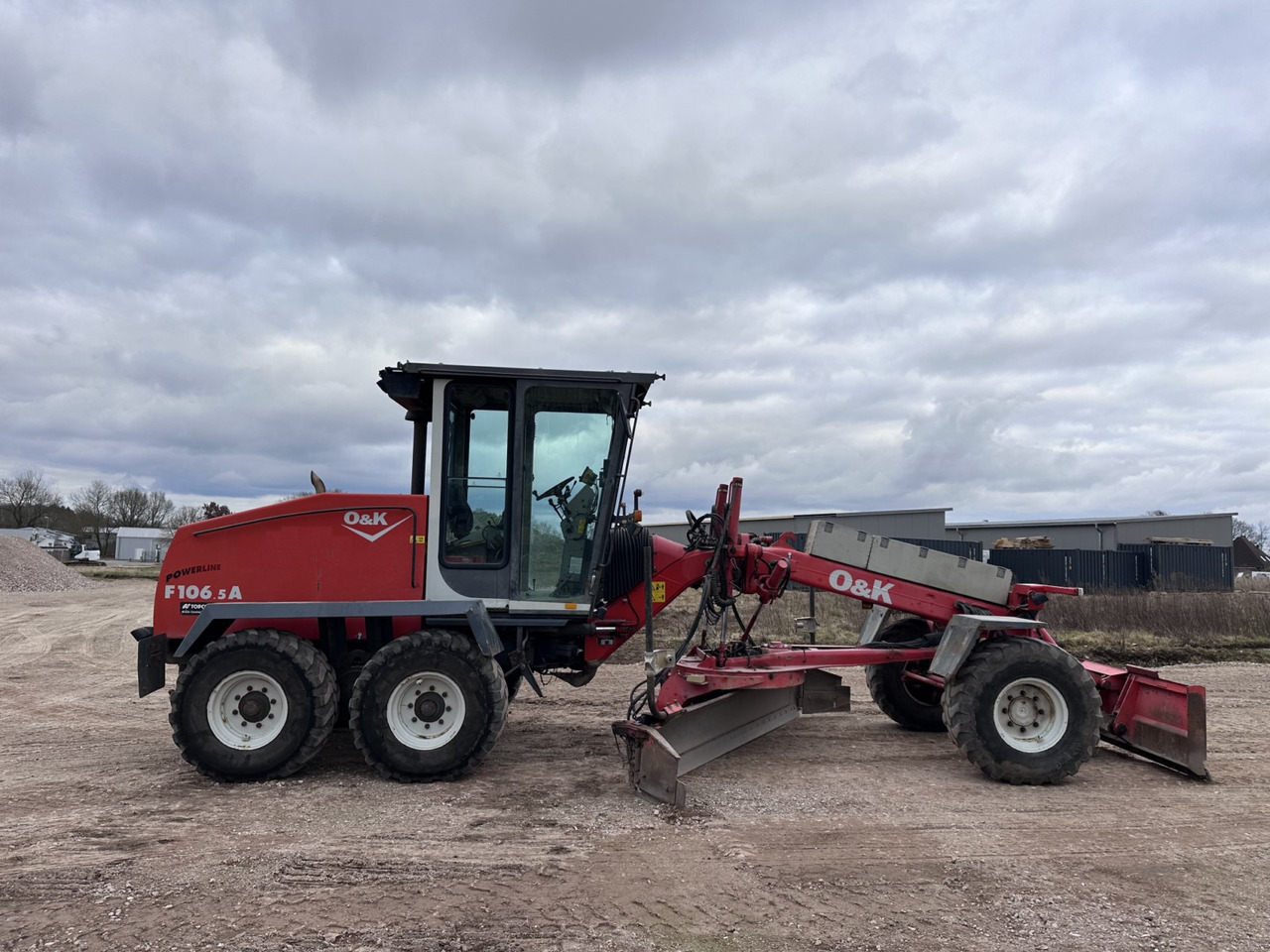 NEW HOLLAND F 106.5 - 6x6 Laser Topcon- Klima Cummins 6 Zyl. - Teehöövel: pilt 2 NEW HOLLAND F 106.5 - 6x6 Laser Topcon- Klima Cummins 6 Zyl. - Teehöövel: pilt 2