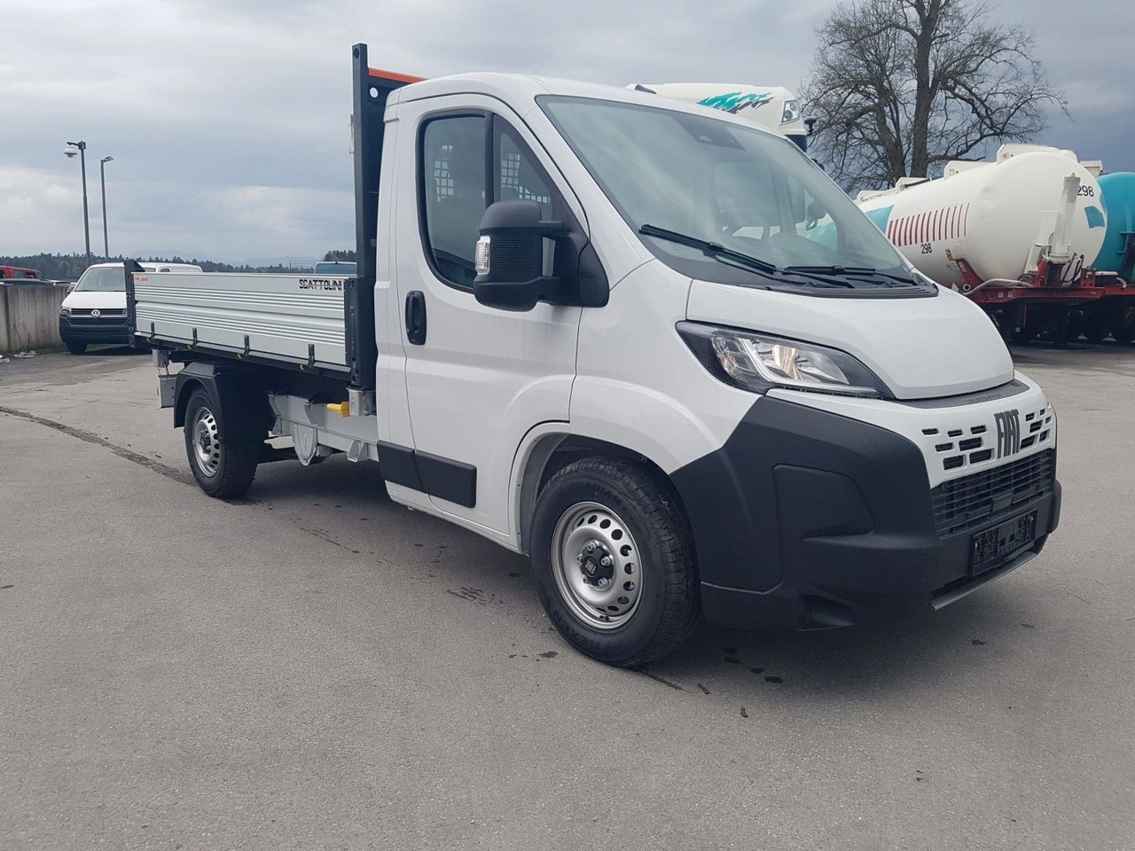 Fiat Ducato 35H L2H1 EKA 3-Seiten-Kipper 180 PS AHK - Tarbesõiduk kallur: pilt 2 Fiat Ducato 35H L2H1 EKA 3-Seiten-Kipper 180 PS AHK - Tarbesõiduk kallur: pilt 2