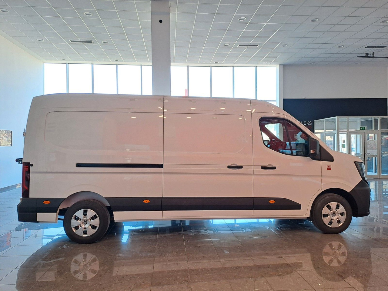 Renault Master L3H2 150 - NAV Klimaaut. Holzb. 270° - Kaubik: pilt 4 Renault Master L3H2 150 - NAV Klimaaut. Holzb. 270° - Kaubik: pilt 4