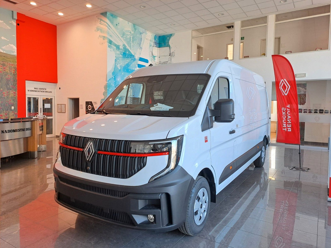 Renault Master L3H2 170 - NAV Klimaaut. Holzb. 270° - Kaubik: pilt 1 Renault Master L3H2 170 - NAV Klimaaut. Holzb. 270° - Kaubik: pilt 1