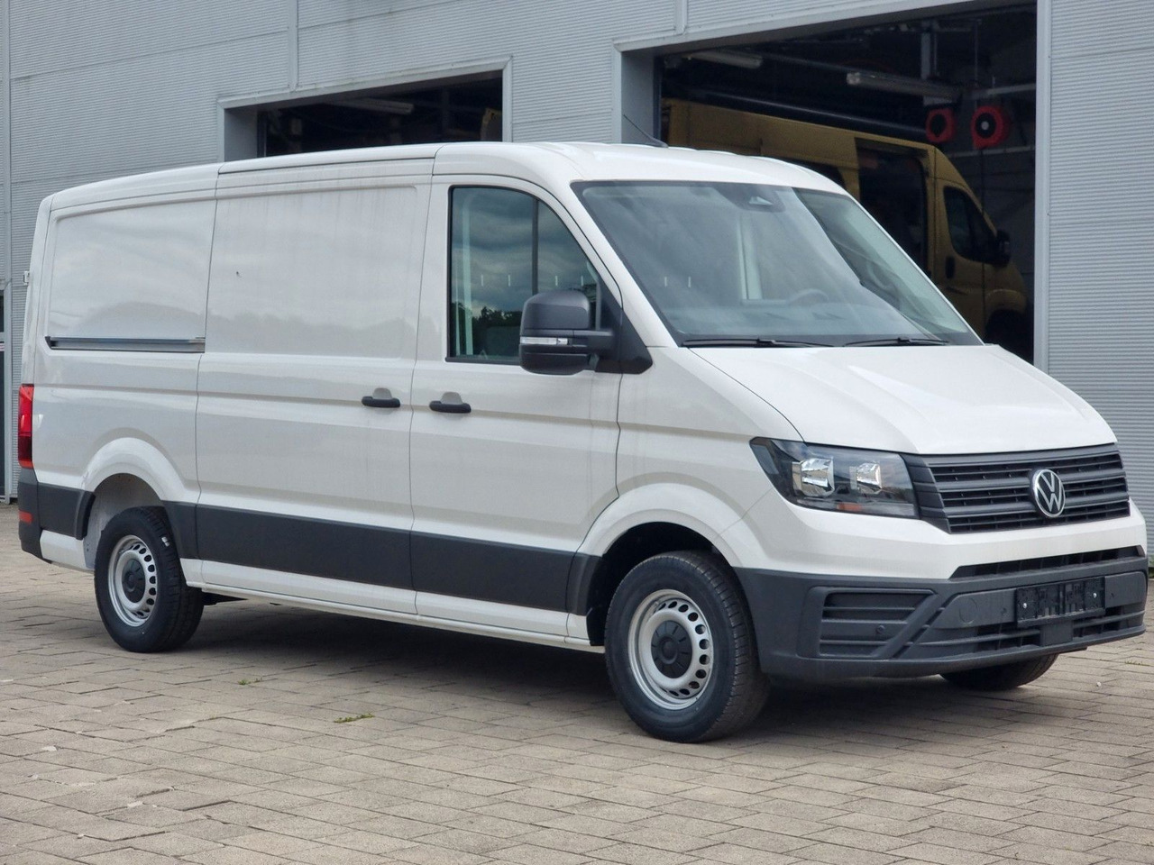 Volkswagen Crafter 35 L3H2 140 PS MJ 2025 Lager - Kaubik: pilt 2 Volkswagen Crafter 35 L3H2 140 PS MJ 2025 Lager - Kaubik: pilt 2