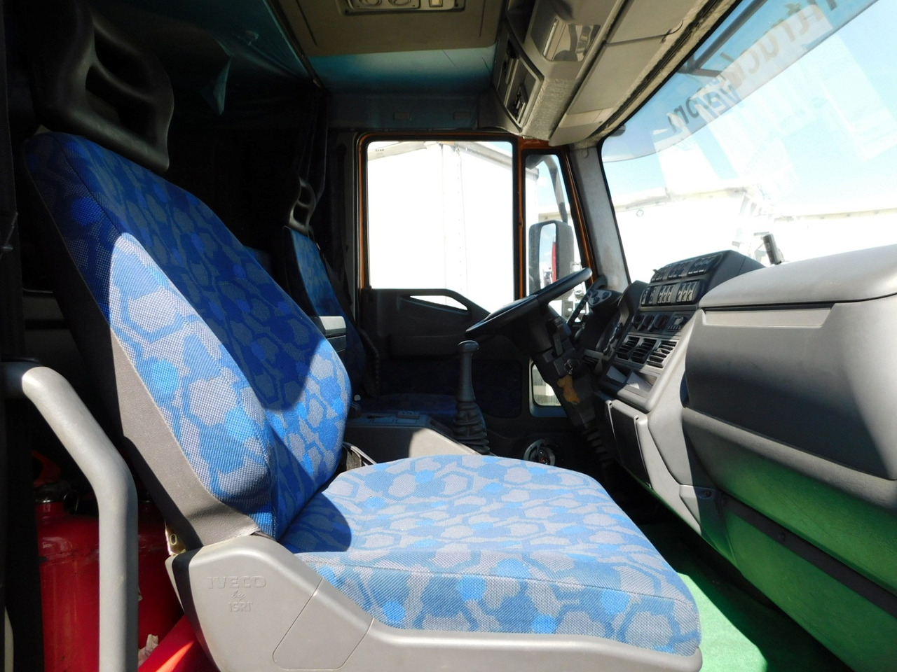 Iveco Eurocargo 120e24pmll - Kasti veoauto: pilt 5 Iveco Eurocargo 120e24pmll - Kasti veoauto: pilt 5