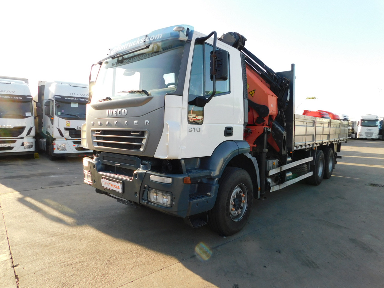 Iveco Magirus trakker - Madelveok/ Platvormveok, Kraanaga veoauto: pilt 1 Iveco Magirus trakker - Madelveok/ Platvormveok, Kraanaga veoauto: pilt 1