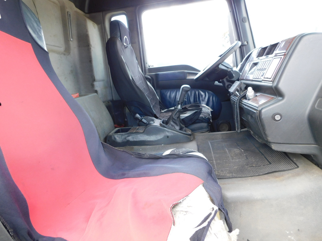 Man Tga35440 - Konteinerveduk/ Tõstukiga veoauto: pilt 5 Man Tga35440 - Konteinerveduk/ Tõstukiga veoauto: pilt 5