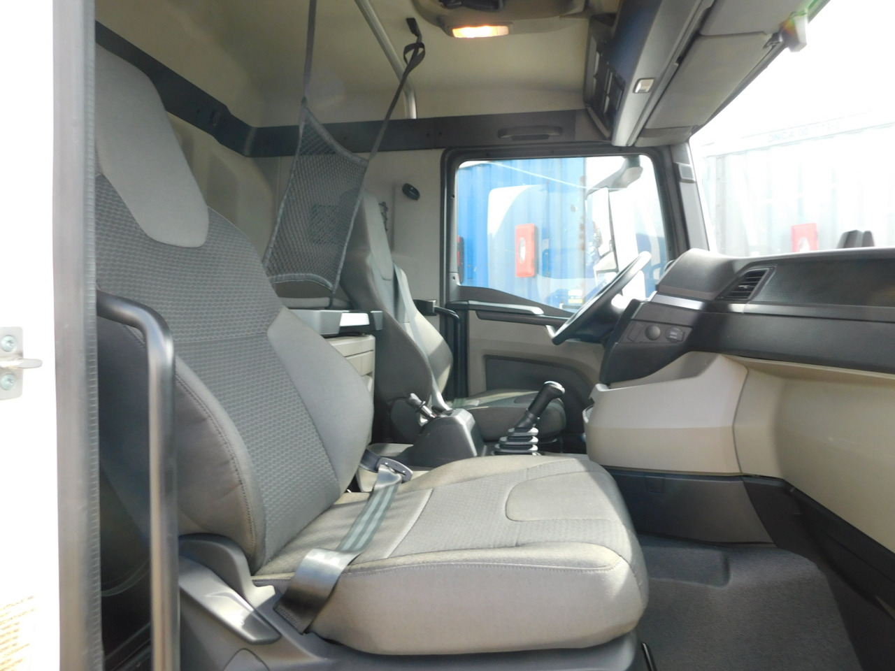 Man Tgl - Tent veoauto: pilt 5 Man Tgl - Tent veoauto: pilt 5