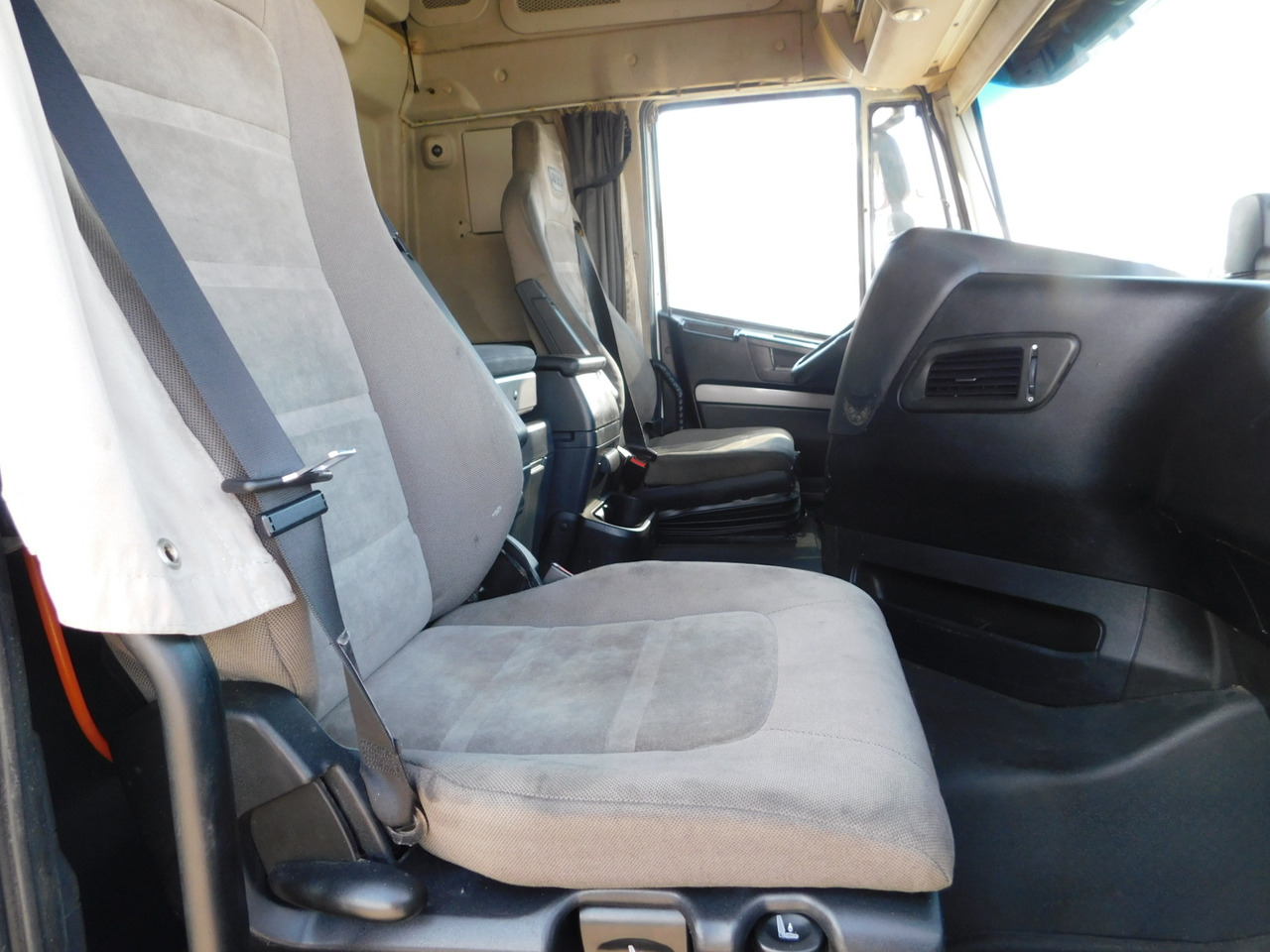 Iveco As440tp - Sadulveok: pilt 5 Iveco As440tp - Sadulveok: pilt 5