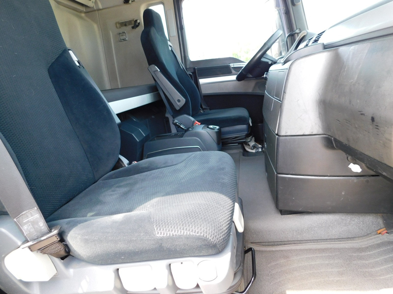 Man Tgx - Sadulveok: pilt 5 Man Tgx - Sadulveok: pilt 5