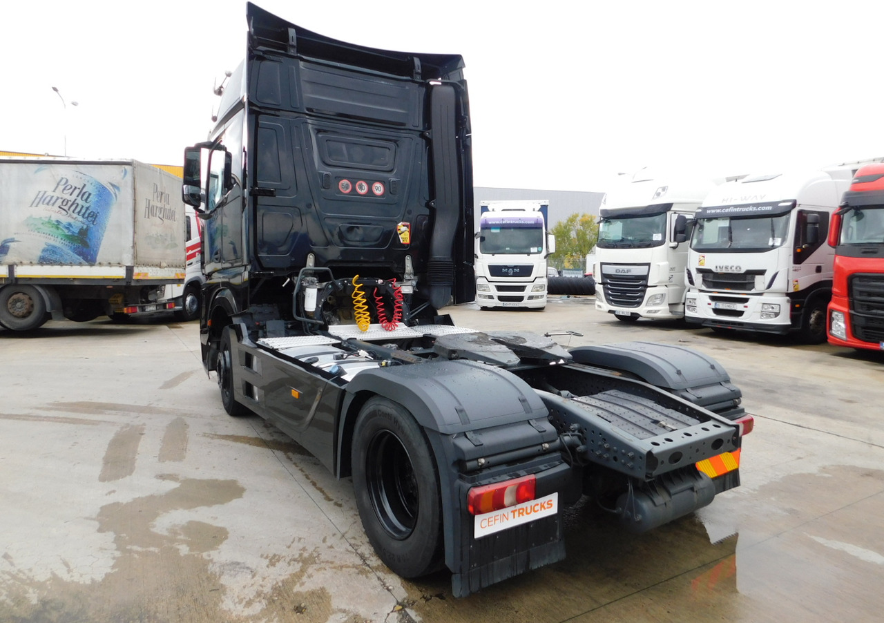 Mercedes Actros - Sadulveok: pilt 4 Mercedes Actros - Sadulveok: pilt 4