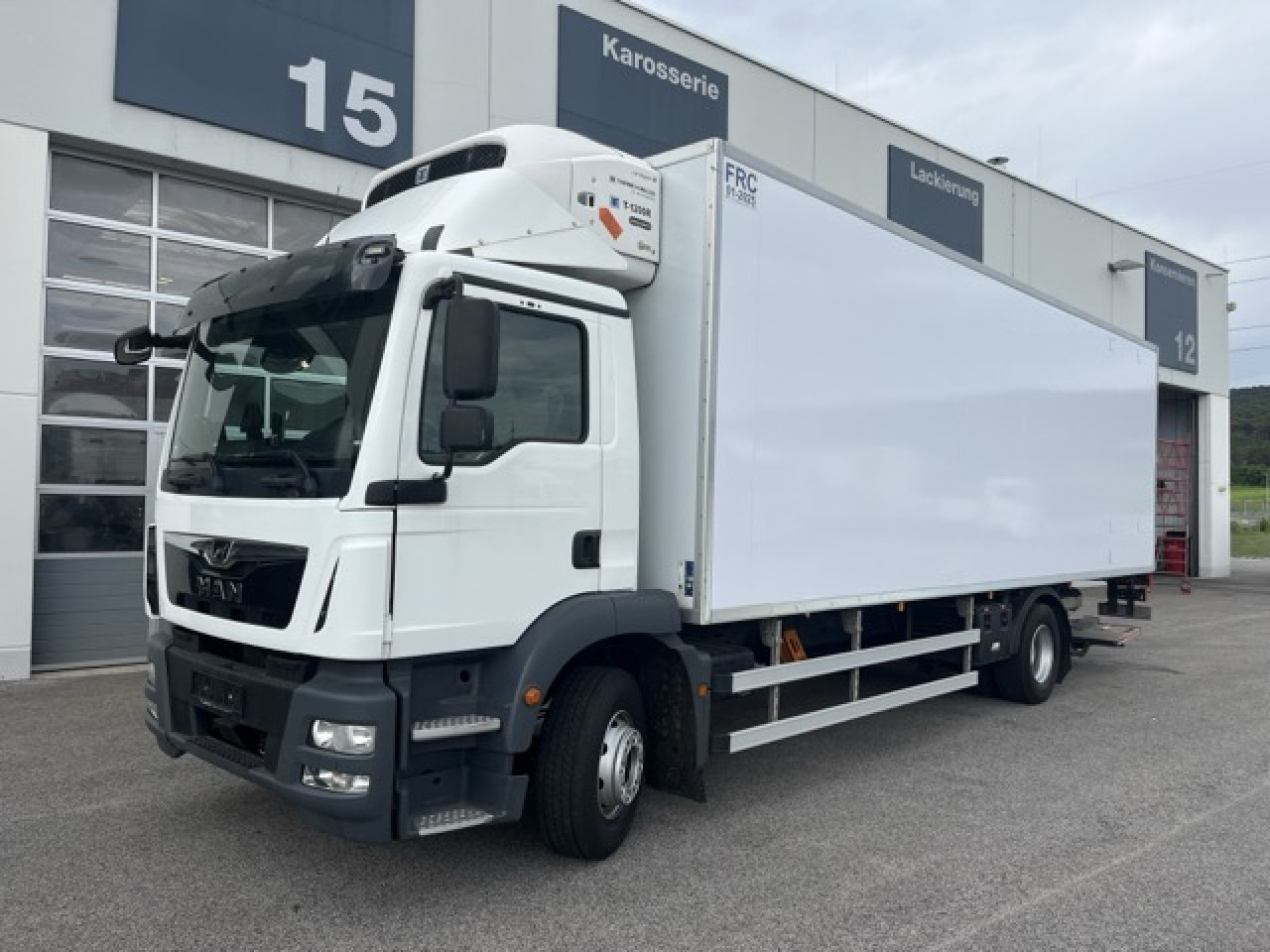 MAN TGM 15.290 4x2 LL Tiefkühler ATP 08.2028 Euro6 - Tarbesõiduk külmik: pilt 1 MAN TGM 15.290 4x2 LL Tiefkühler ATP 08.2028 Euro6 - Tarbesõiduk külmik: pilt 1