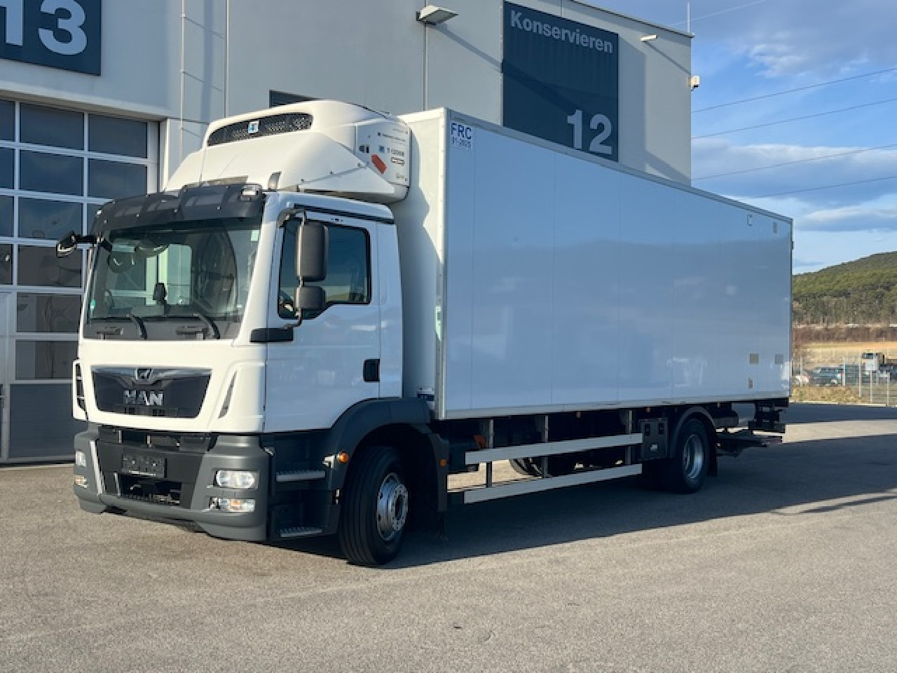MAN TGM 15.290 4x2 LL Tiefkühler ATP möglich Euro6 - Tarbesõiduk külmik: pilt 1 MAN TGM 15.290 4x2 LL Tiefkühler ATP möglich Euro6 - Tarbesõiduk külmik: pilt 1