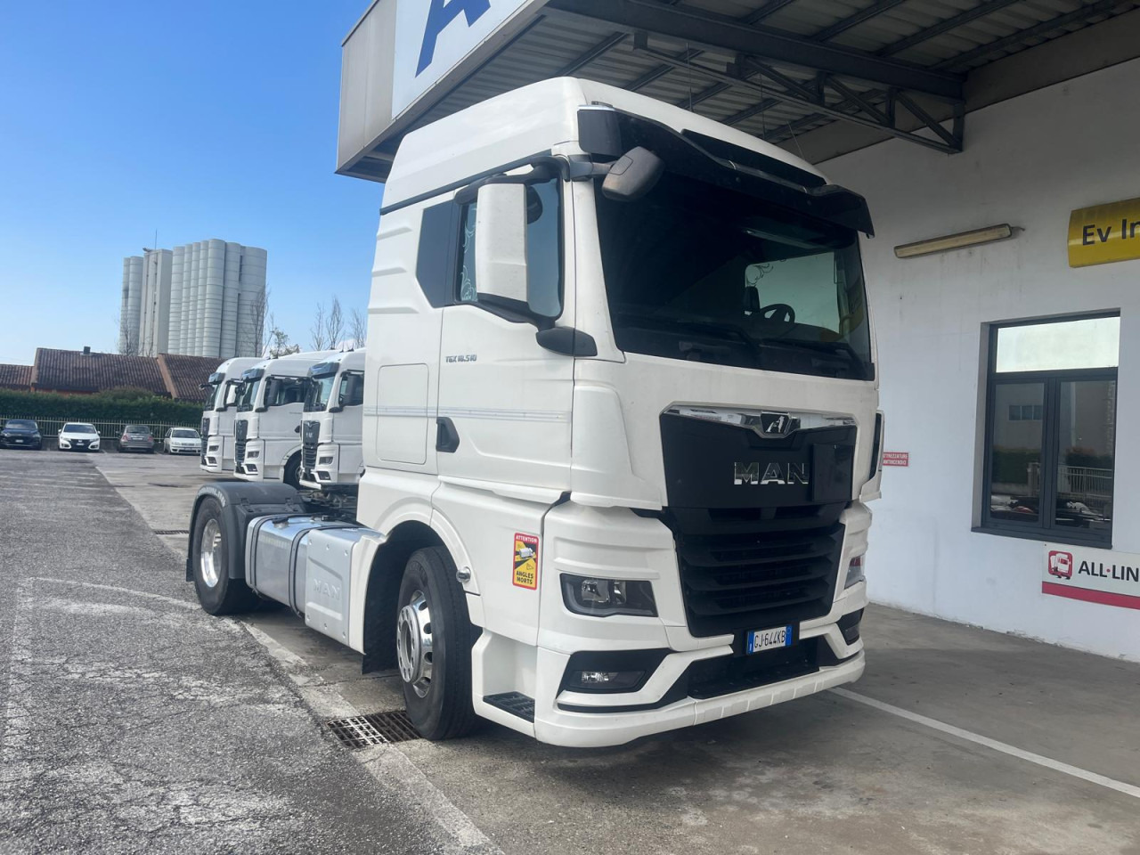 MAN TGX 18.510 4x2 BL SA ADR FL EXII EXIII Euro6 Klima - Sadulveok: pilt 1 MAN TGX 18.510 4x2 BL SA ADR FL EXII EXIII Euro6 Klima - Sadulveok: pilt 1