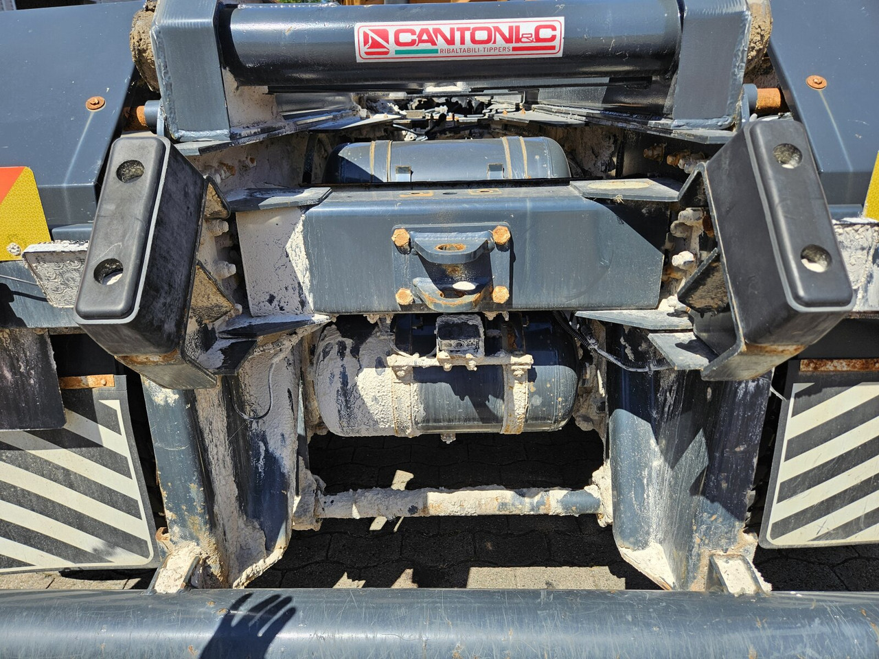 ASTRA HD9 86.50-90 8x6 ASTRA HD9 86.50-90 8x6, Unfallschaden, Cursor 13 - Kabiinišassiiga veoauto: pilt 3 ASTRA HD9 86.50-90 8x6 ASTRA HD9 86.50-90 8x6, Unfallschaden, Cursor 13 - Kabiinišassiiga veoauto: pilt 3