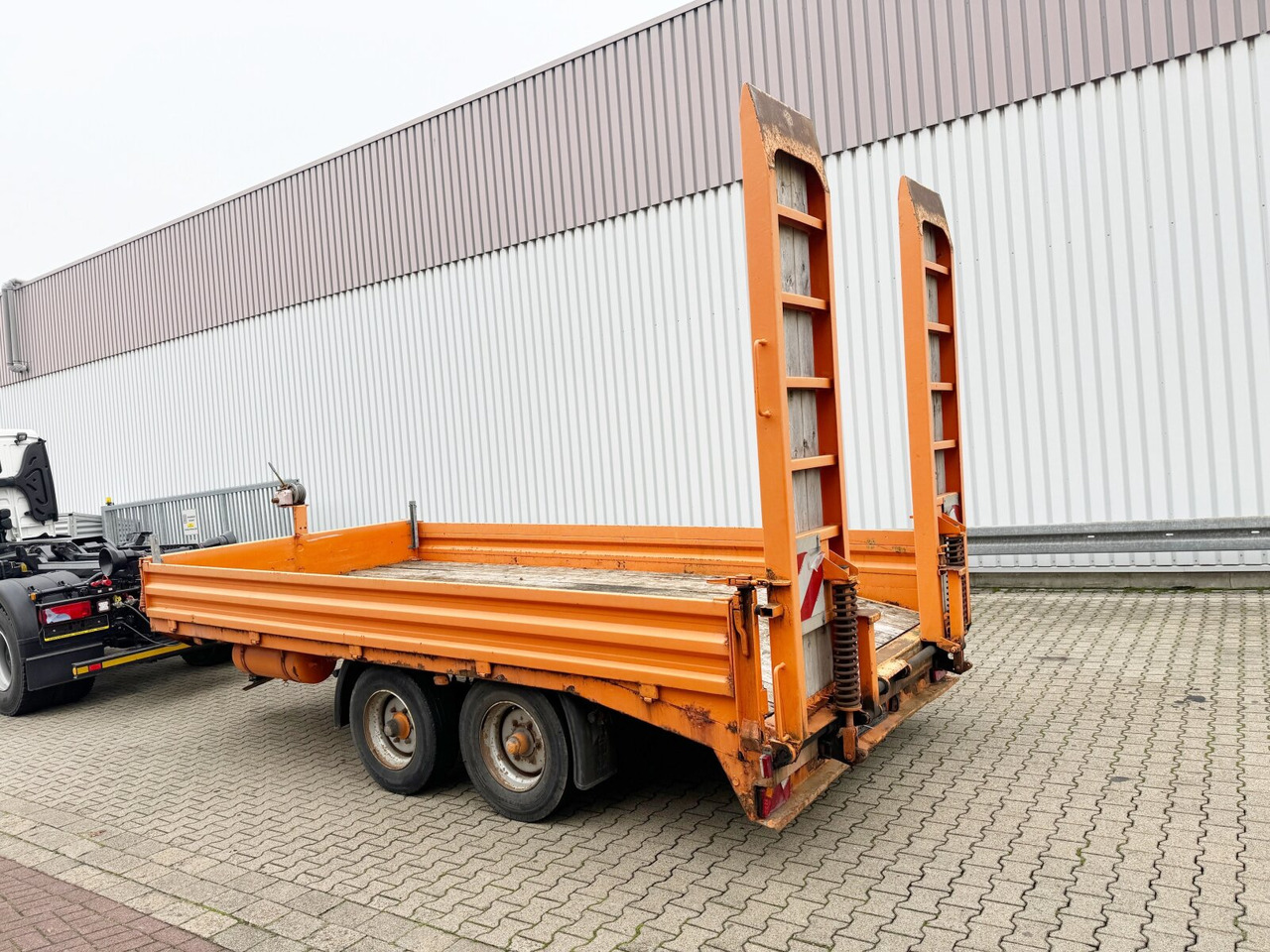 ETUE-TA 10 ETUE-TA 10, Ex , wenig benutzt top Zustand - Madal platvorm järelhaagis: pilt 4 ETUE-TA 10 ETUE-TA 10, Ex , wenig benutzt top Zustand - Madal platvorm järelhaagis: pilt 4
