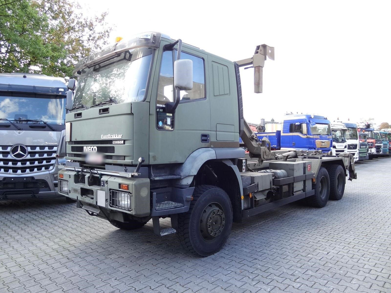 EuroTrakker 260E44W 6X6 EuroTrakker 260E44W 6X6, Retarder, ADR - Konkstõstukiga veoauto: pilt 1 EuroTrakker 260E44W 6X6 EuroTrakker 260E44W 6X6, Retarder, ADR - Konkstõstukiga veoauto: pilt 1
