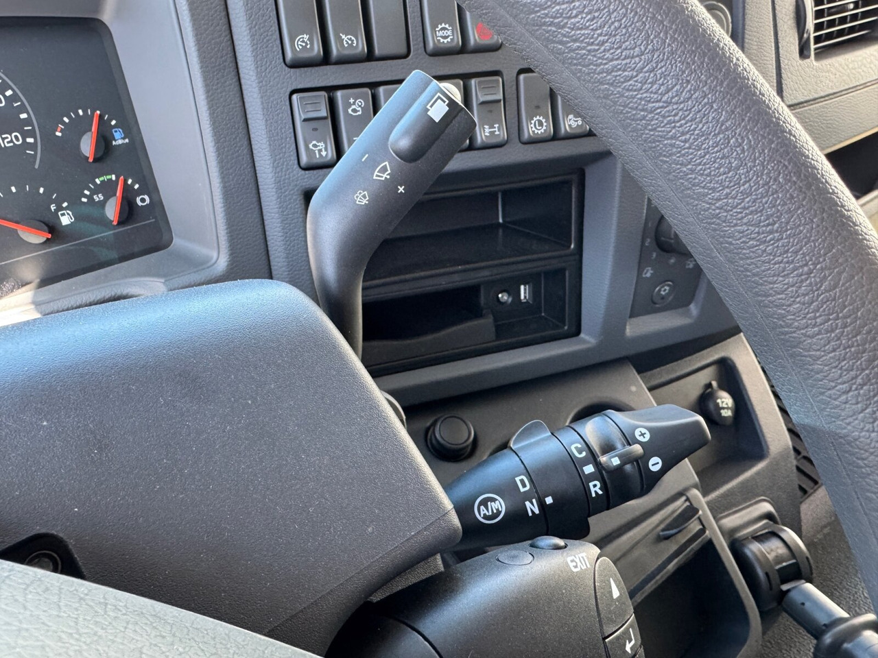 FL 280 4x4 FL 280 4x4, Nebenantrieb - Kabiinišassiiga veoauto: pilt 5 FL 280 4x4 FL 280 4x4, Nebenantrieb - Kabiinišassiiga veoauto: pilt 5