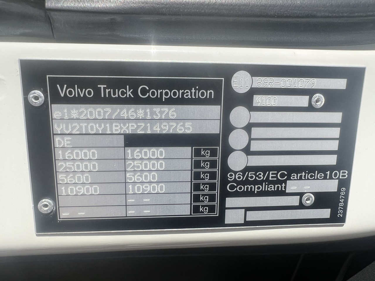 FL 280 4x4 FL 280 4x4, Nebenantrieb - Kabiinišassiiga veoauto: pilt 4 FL 280 4x4 FL 280 4x4, Nebenantrieb - Kabiinišassiiga veoauto: pilt 4