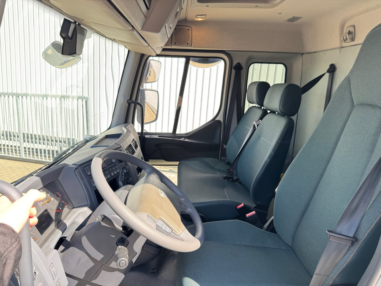 FL 280 4x4 FL 280 4x4, Nebenantrieb - Kabiinišassiiga veoauto: pilt 2 FL 280 4x4 FL 280 4x4, Nebenantrieb - Kabiinišassiiga veoauto: pilt 2