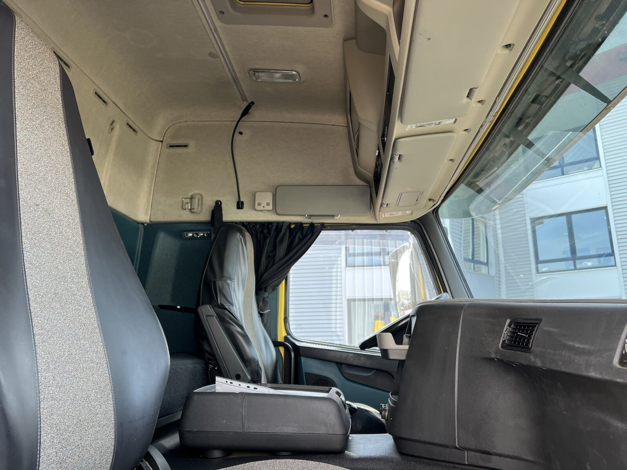 FM 450 6x2 FM 450 6x2, Motorabtrieb, Lenk-/Liftachse - Kabiinišassiiga veoauto: pilt 5 FM 450 6x2 FM 450 6x2, Motorabtrieb, Lenk-/Liftachse - Kabiinišassiiga veoauto: pilt 5