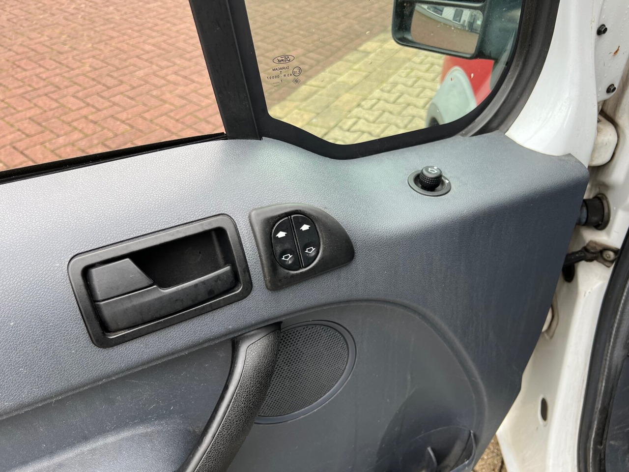 Väike kaubik Ford Tourneo Connect 4x2 Tourneo Connect 4x2, Personentransporter, 8-Sitzer: pilt 6