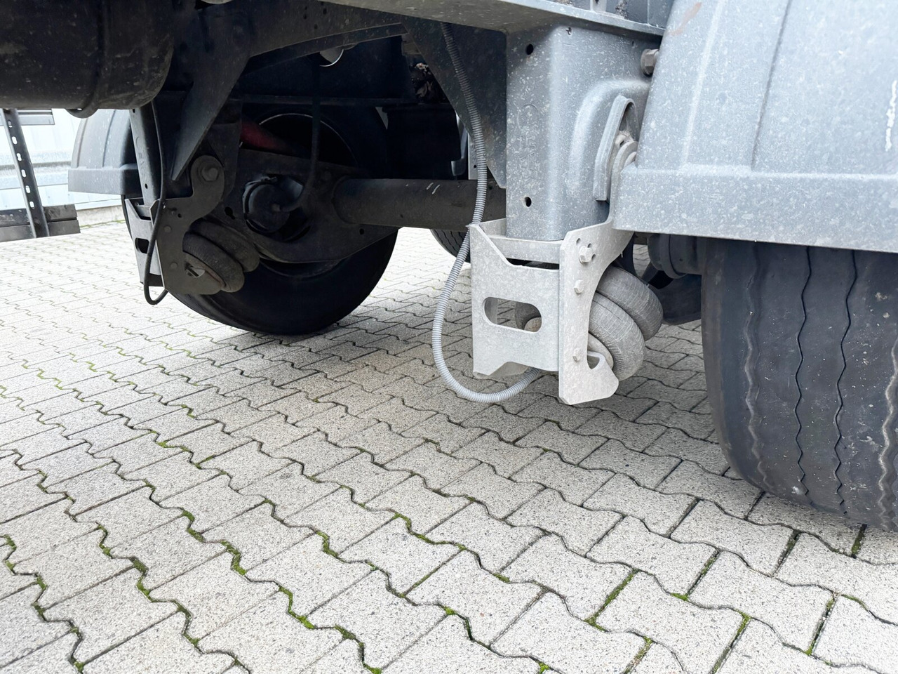 GSODAM GSTB3SL Holzauflieger GSODAM GSTB3SL Holzauflieger, Liftachse - Metsaveo poolhaagis: pilt 3 GSODAM GSTB3SL Holzauflieger GSODAM GSTB3SL Holzauflieger, Liftachse - Metsaveo poolhaagis: pilt 3