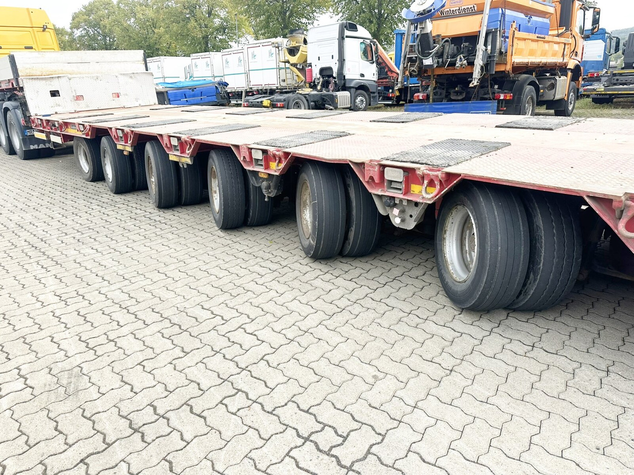 Madal platvormpoolhaagis transporditavad ained rasketehnika Goldhofer STZ L 6-67/80 A STZ-L 6-67/80 A, 6 Achsen, 86.000kg Ges.-Gew.: pilt 9