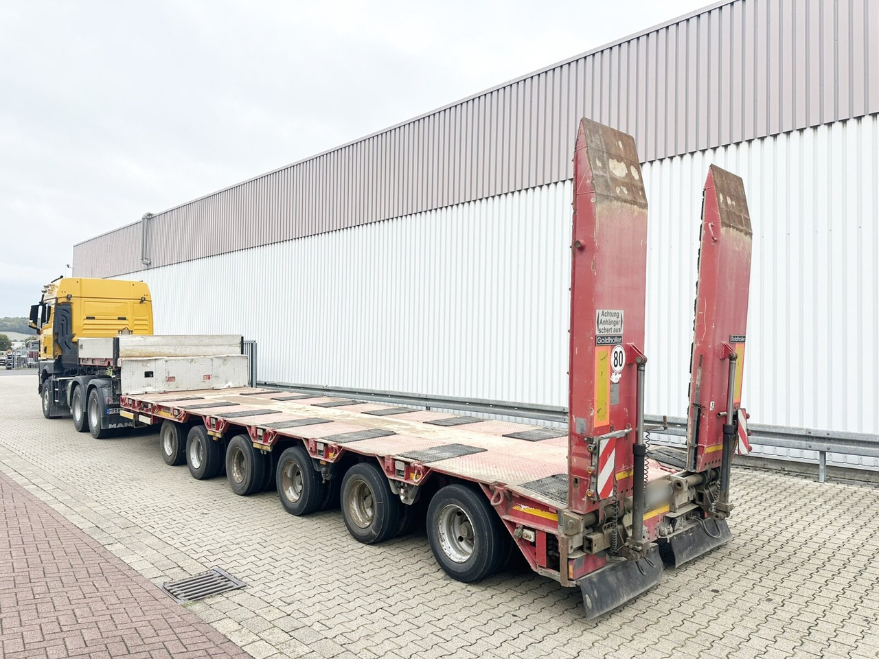 Madal platvormpoolhaagis transporditavad ained rasketehnika Goldhofer STZ L 6-67/80 A STZ-L 6-67/80 A, 6 Achsen, 86.000kg Ges.-Gew.: pilt 15