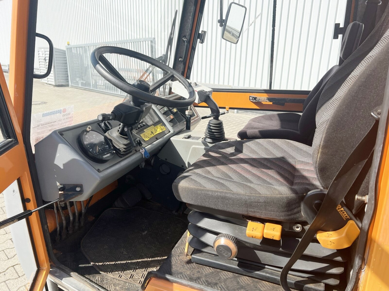 HY 1251 / 4x4 Bokimobil, Winterdienst, Kehr/Saugmaschine KIEFER HY 1251 / 4x4 Bokimobil, Winterdienst - Munitsipaaltraktor: pilt 5 HY 1251 / 4x4 Bokimobil, Winterdienst, Kehr/Saugmaschine KIEFER HY 1251 / 4x4 Bokimobil, Winterdienst - Munitsipaaltraktor: pilt 5