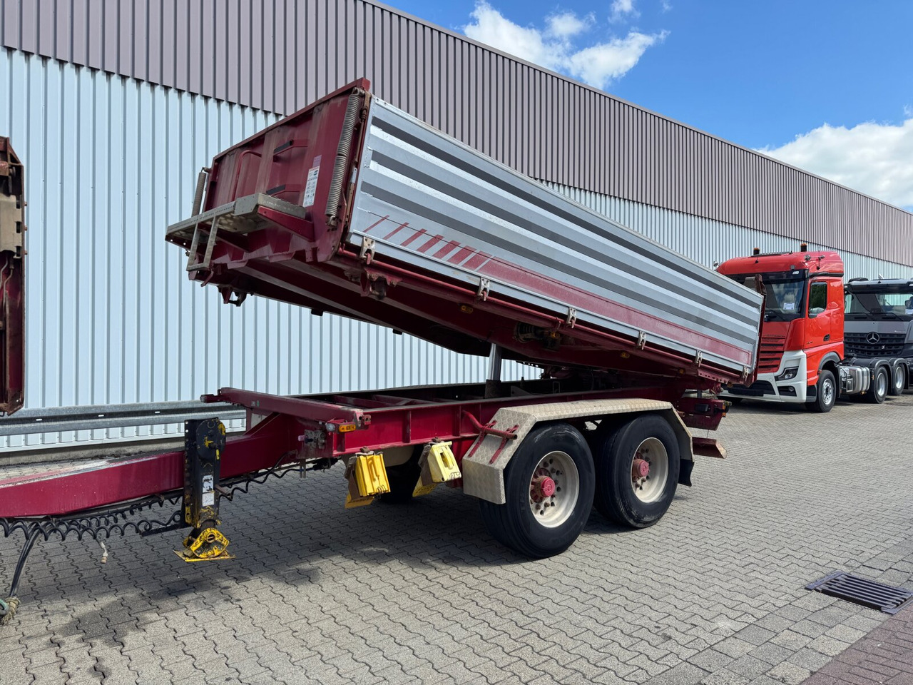 Schwarzmüller TKA-E 18 TKA-E 18, Alu-Bordwände ca. 11m³ - Haagis: pilt 1 Schwarzmüller TKA-E 18 TKA-E 18, Alu-Bordwände ca. 11m³ - Haagis: pilt 1