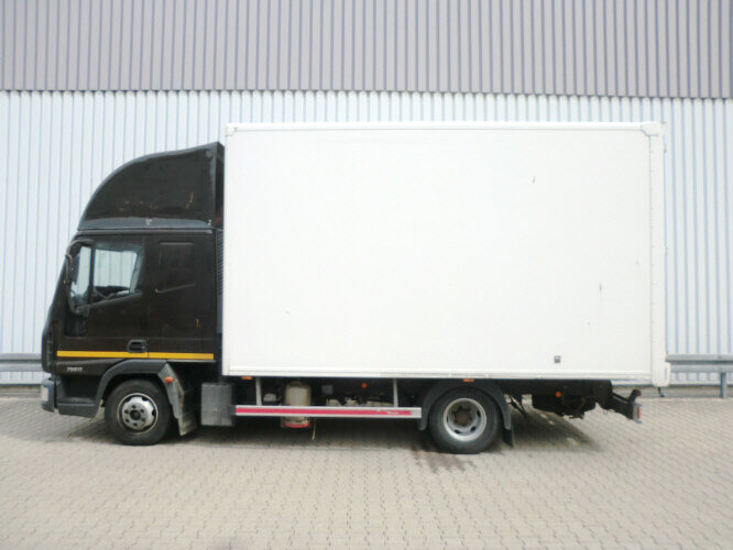 Iveco EuroCargo 75 E 17/4x2 EuroCargo 75 E 17/4x2, 6x VORHANDEN! - Kasti veoauto: pilt 3 Iveco EuroCargo 75 E 17/4x2 EuroCargo 75 E 17/4x2, 6x VORHANDEN! - Kasti veoauto: pilt 3