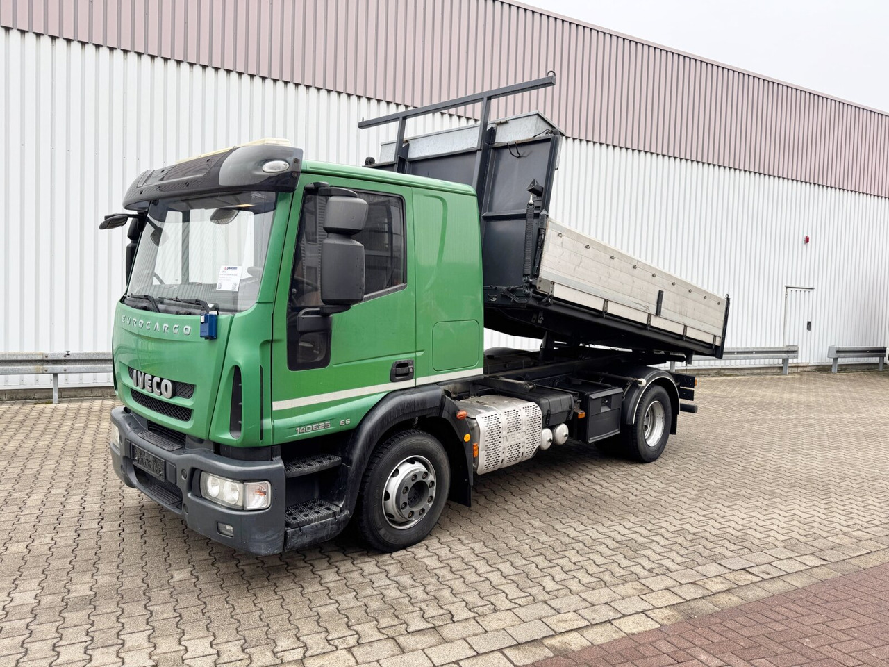 Iveco EuroCargo ML140E25 4x2 EuroCargo ML140E25 4x2, 2x AHK - Kallurauto: pilt 1 Iveco EuroCargo ML140E25 4x2 EuroCargo ML140E25 4x2, 2x AHK - Kallurauto: pilt 1