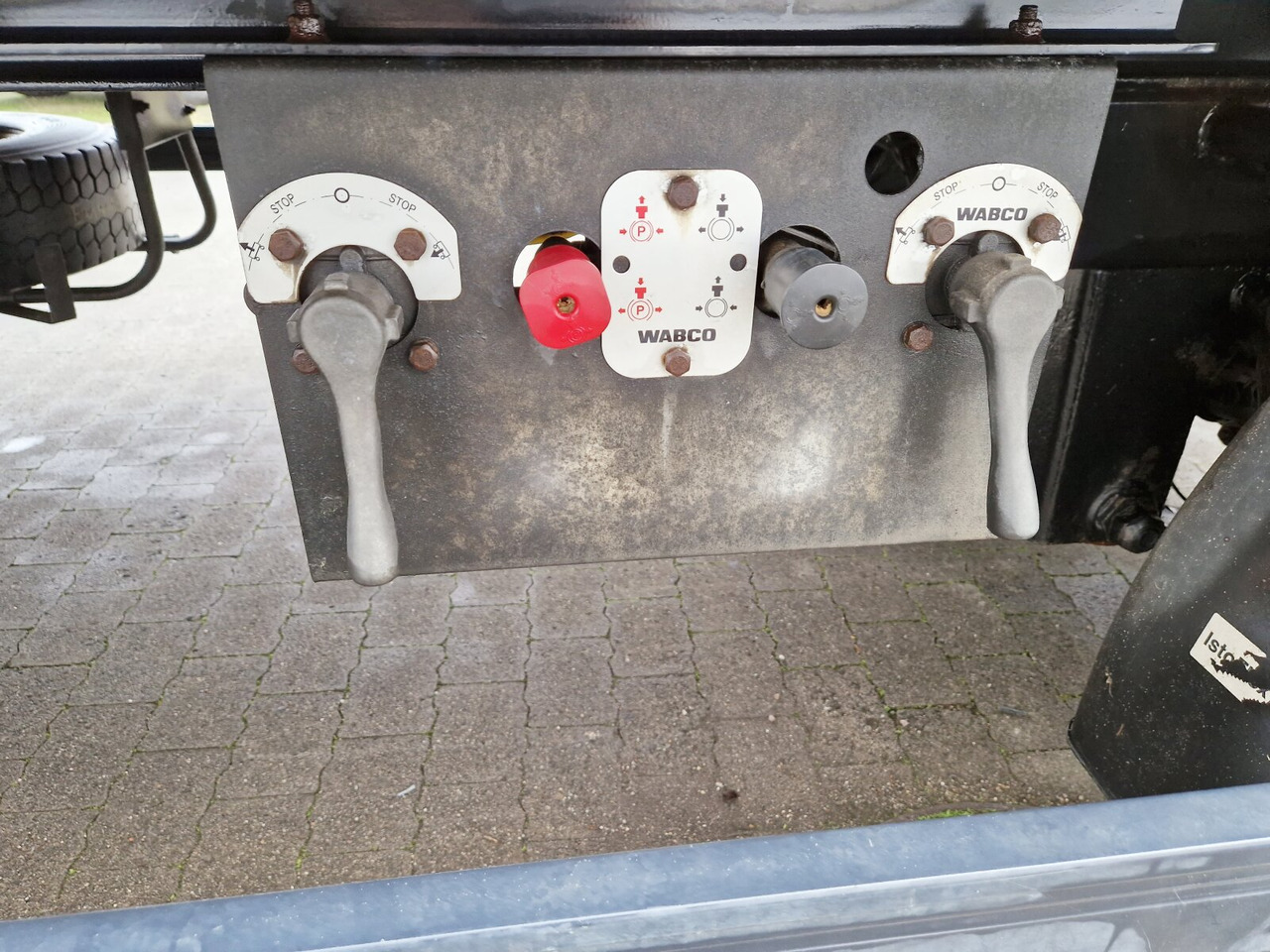 Kleiderkofferanhänger Hofmann, Kleiderkofferanhänger, durchladbar, LBW BÄR, 42 cbm - Furgoonjärelhaagis: pilt 5 Kleiderkofferanhänger Hofmann, Kleiderkofferanhänger, durchladbar, LBW BÄR, 42 cbm - Furgoonjärelhaagis: pilt 5