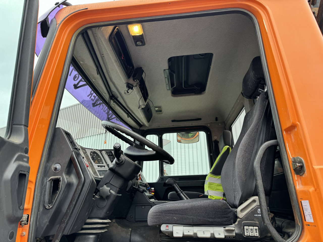 MAN 18.255 MAK 4x4 BB 18.255 MAK 4x4 BB, Kran Atlas AK 85.1 A1 - Kabiinišassiiga veoauto, Kraanaga veoauto: pilt 3 MAN 18.255 MAK 4x4 BB 18.255 MAK 4x4 BB, Kran Atlas AK 85.1 A1 - Kabiinišassiiga veoauto, Kraanaga veoauto: pilt 3