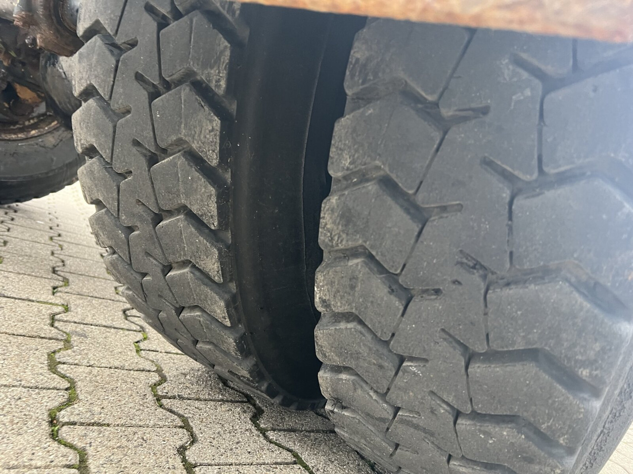 MAN 19.292/402 FAK 4x4 BB 19.292/402 FAK 4x4 BB, 6-Zylinder, Winterdienstausstattung - Kabiinišassiiga veoauto: pilt 5 MAN 19.292/402 FAK 4x4 BB 19.292/402 FAK 4x4 BB, 6-Zylinder, Winterdienstausstattung - Kabiinišassiiga veoauto: pilt 5