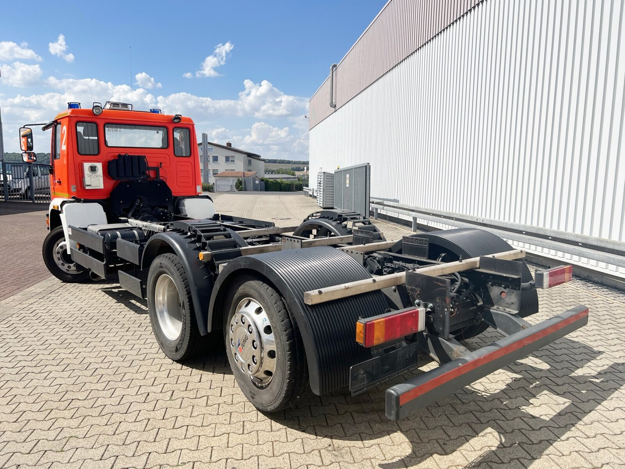 Kabiinišassiiga veoauto MAN 25/18.284 6x2-4 LL 25/18.284 6x2-4 LL, Retarder, Lenkachse: pilt 11