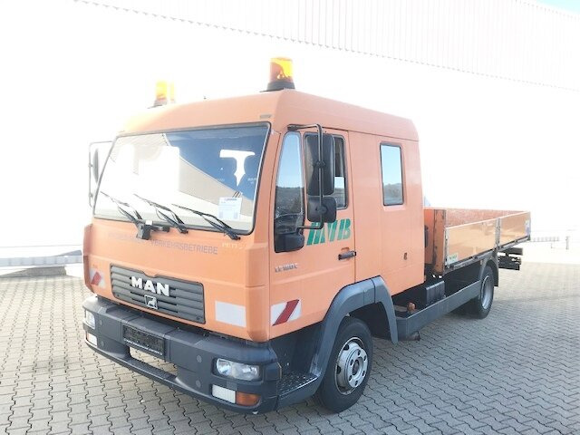MAN LE 8.185 LC Doka 4x2 BB LE 8.185 LC Doka 4x2 BB, 2x AHK - Madelveok/ Platvormveok: pilt 1 MAN LE 8.185 LC Doka 4x2 BB LE 8.185 LC Doka 4x2 BB, 2x AHK - Madelveok/ Platvormveok: pilt 1