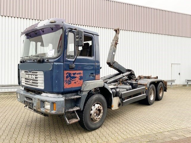 MAN T40 26.364/414 6x4, 6-Zylinder T40 26.364/414 6x4, 6-Zylinder - Konkstõstukiga veoauto: pilt 1 MAN T40 26.364/414 6x4, 6-Zylinder T40 26.364/414 6x4, 6-Zylinder - Konkstõstukiga veoauto: pilt 1