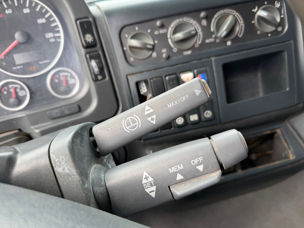 MAN TGA 26.400 6X4 BB TGA 26.400 6X4 BB, Intarder - Kallurauto: pilt 5 MAN TGA 26.400 6X4 BB TGA 26.400 6X4 BB, Intarder - Kallurauto: pilt 5