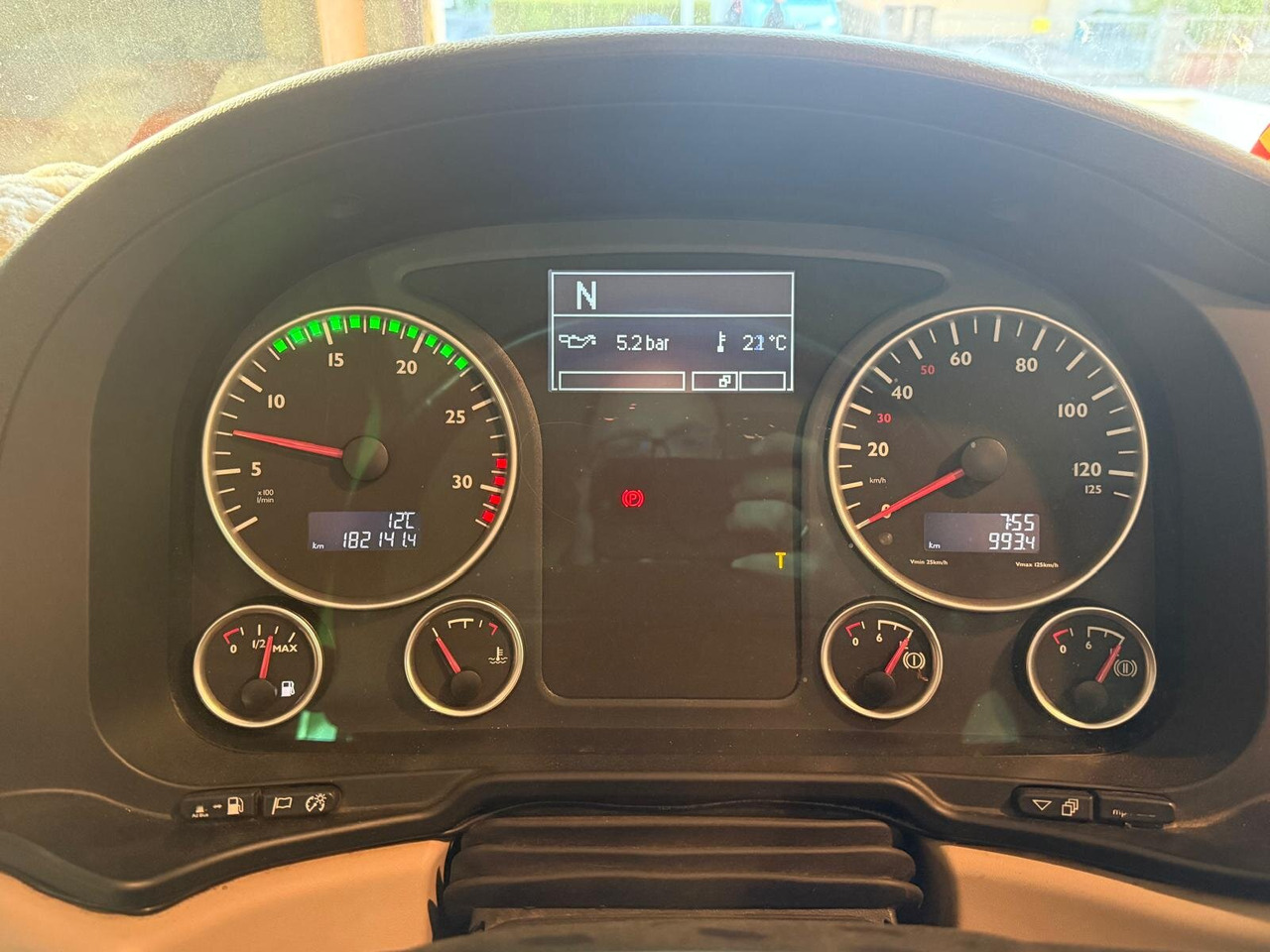 MAN TGL 10.180 4x2 BL TGL 10.180 4x2 BL City-Abrollkipper - Konkstõstukiga veoauto: pilt 2 MAN TGL 10.180 4x2 BL TGL 10.180 4x2 BL City-Abrollkipper - Konkstõstukiga veoauto: pilt 2