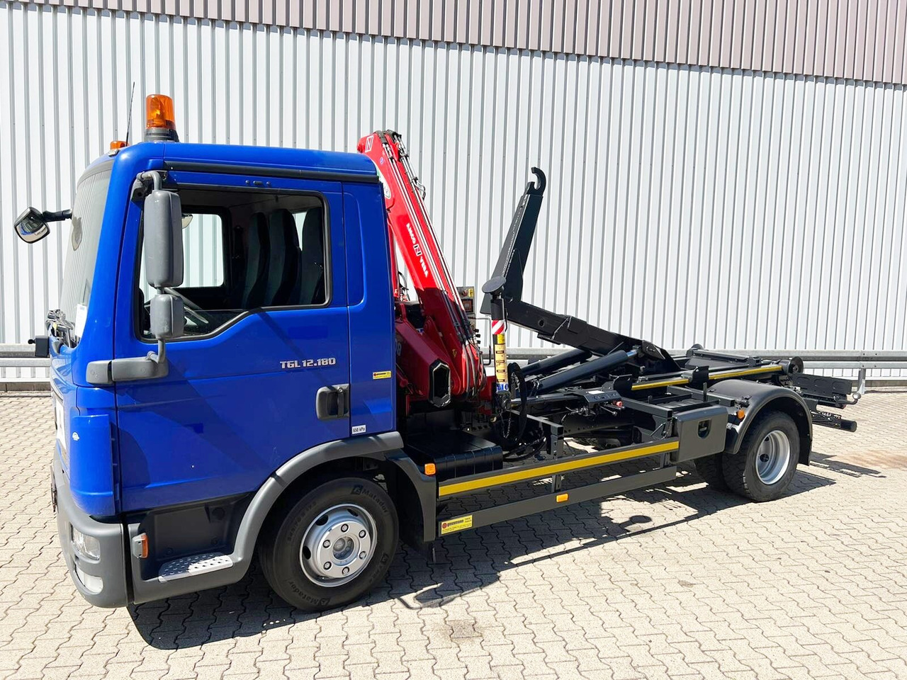 MAN TGL 12.180/210 4x2 BB TGL 12.180/210 4x2 BB, City-Abroller, Kran AMCO VEBA 807N2S - Konkstõstukiga veoauto, Kraanaga veoauto: pilt 1 MAN TGL 12.180/210 4x2 BB TGL 12.180/210 4x2 BB, City-Abroller, Kran AMCO VEBA 807N2S - Konkstõstukiga veoauto, Kraanaga veoauto: pilt 1