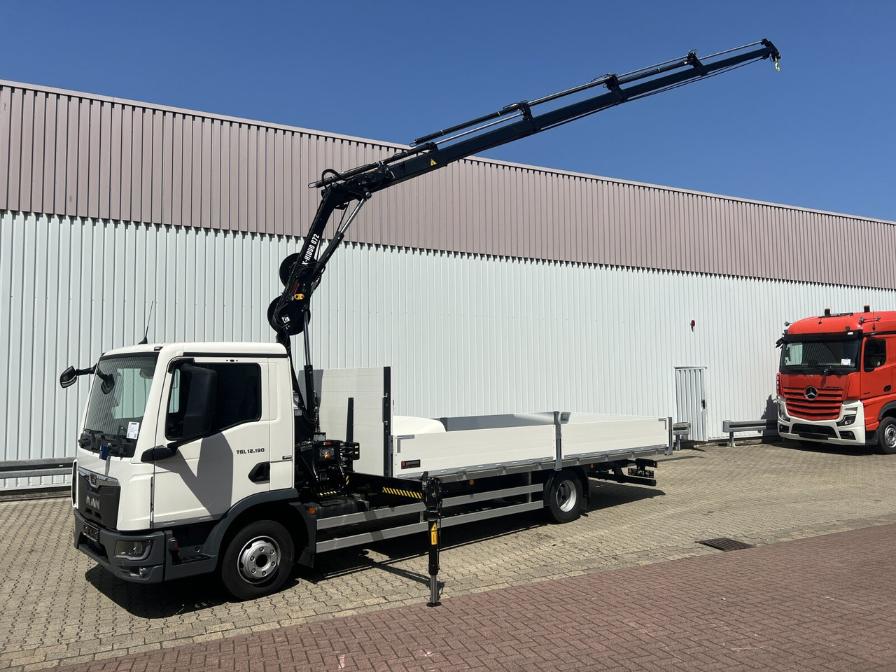 MAN TGL 12.190 4x2 BL TGL 12.190 4x2 BL mit Kran Hiab Hiduo 072DS-4 - Kraanaga veoauto: pilt 1 MAN TGL 12.190 4x2 BL TGL 12.190 4x2 BL mit Kran Hiab Hiduo 072DS-4 - Kraanaga veoauto: pilt 1