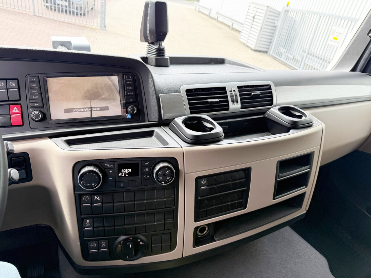 MAN TGL 12.220 4x2 BL TGL 12.220 4x2 BL, TopSleeper, Navi - Kasti veoauto: pilt 5 MAN TGL 12.220 4x2 BL TGL 12.220 4x2 BL, TopSleeper, Navi - Kasti veoauto: pilt 5
